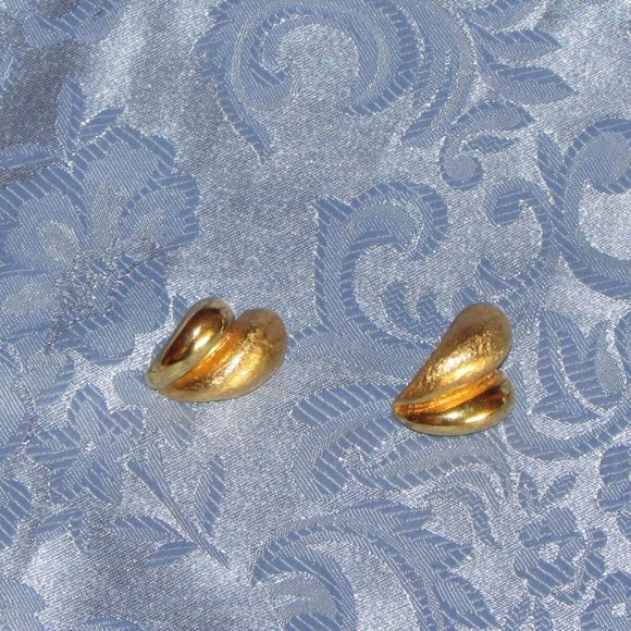 Vintage D'Orlan Clip Earrings Signed Numbered Teardrop Goldtone Jewelry - Picture 5 of 6
